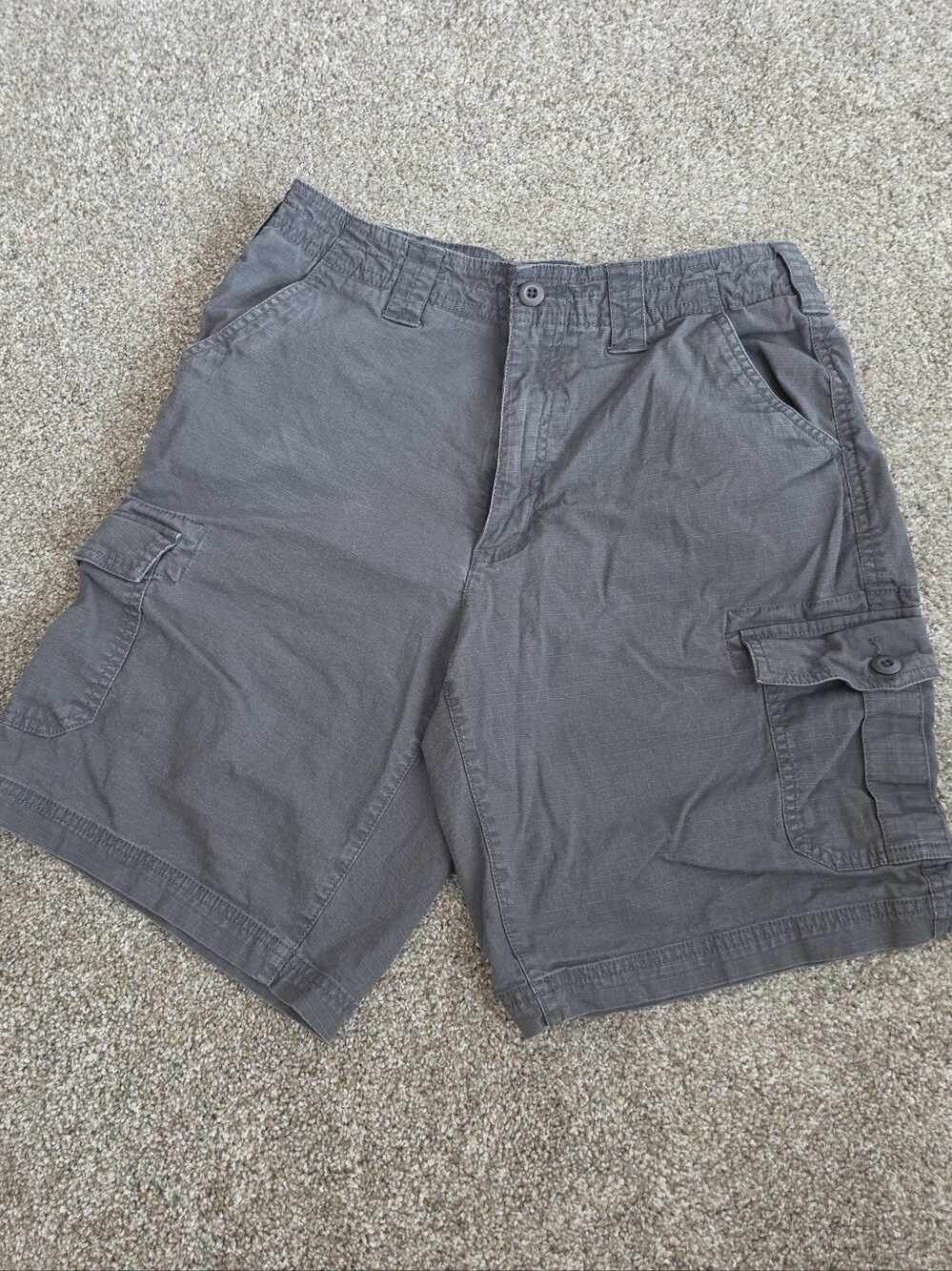 Classic Men's Cargo Shorts in Charcoal Gray